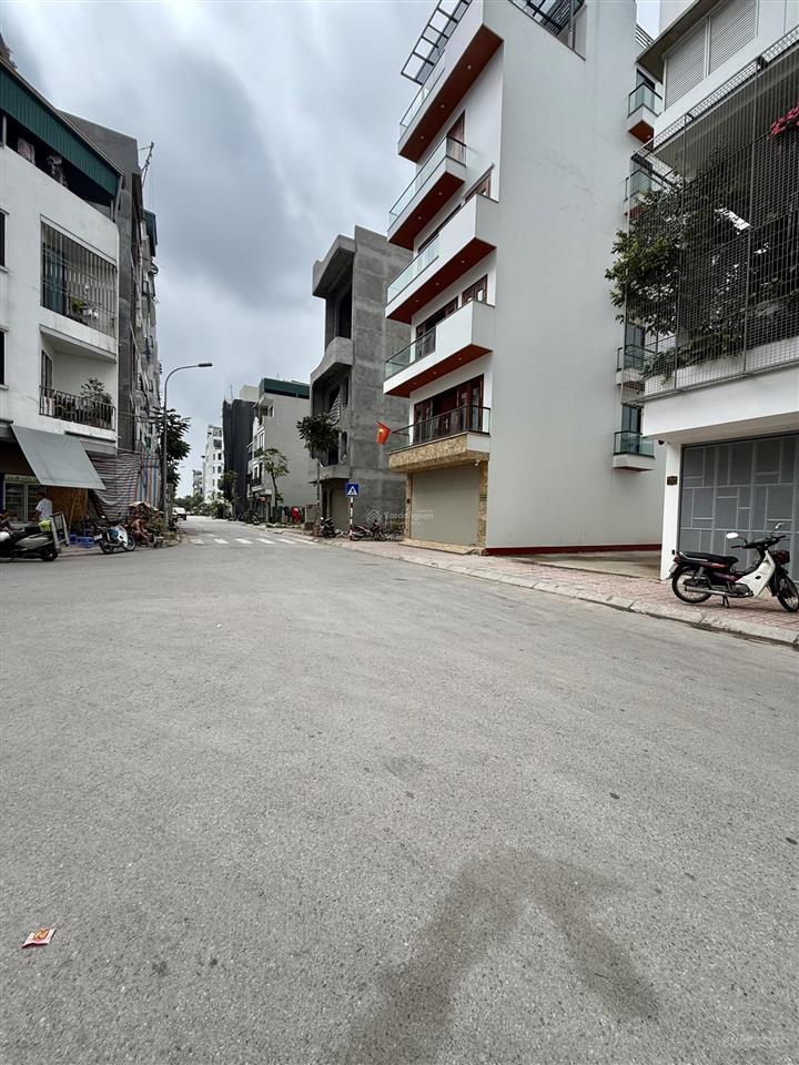 Bán gấp mảnh đất tái định cư, 30m2, 2 thoáng gần hồ điều hòa ngọc thụy, sđcc, 0962 015 ***