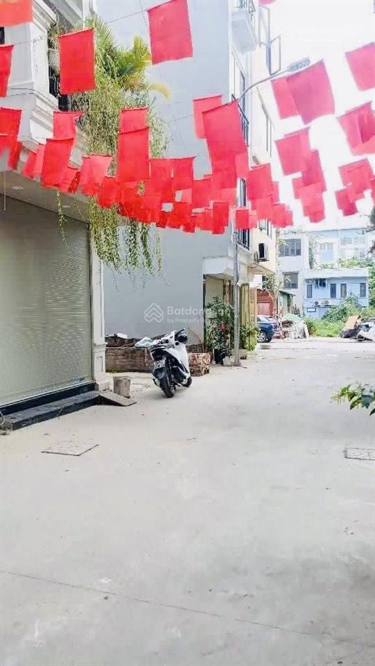 Bán gấp mảnh đất tái định cư, 30m2, 2 thoáng gần hồ điều hòa ngọc thụy, sđcc, 0962 015 ***