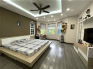 Biệt thự ngọc thụy, long biên ô tô đỗ cửa gần trường quốc tế sổ đỏ chính chủ