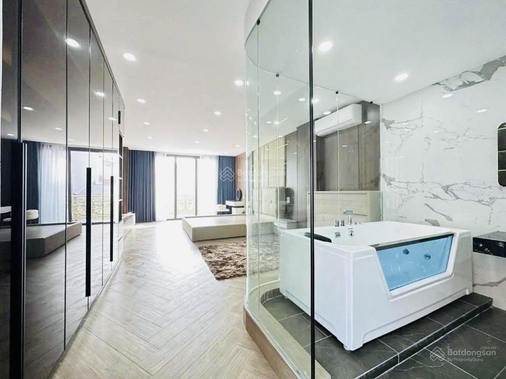 Bán nhà đường thông ngọc lâm  nguyễn văn cừ  lô góc  6tầng  thang máy  gara ô tô  19,2 tỷ