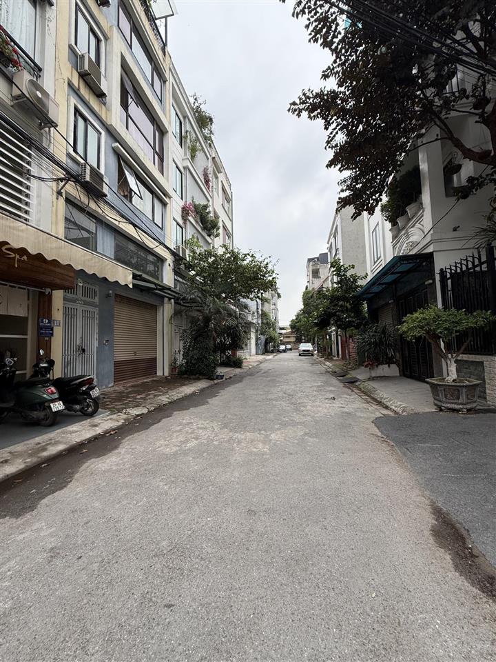 Lâm hạ  hoàng như tiếp  đất 75m  mt6m  đường thông ô tô  giá 23,8 tỷ. 0962 015 ***