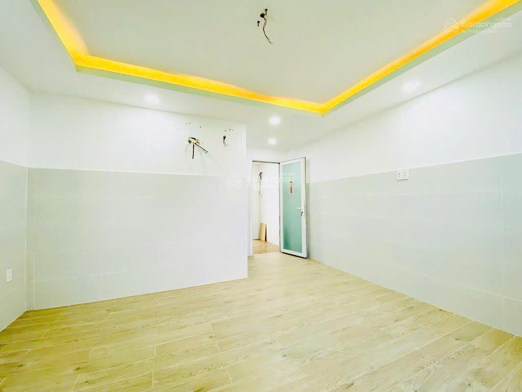 Nhà 3 tầng kiên cố hxh rộng không ngập trường thọ gần võ văn ngân, 56m2 ngang 4.3m chỉ 6.5 tỷ tl