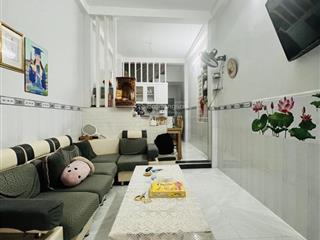 Căn góc hai mặt thoáng 50m2 4* 12.5m 3 tầng kiêng cố, cạnh chợ tđ khu cao không ngập, chỉ 4.6 tỷ tl