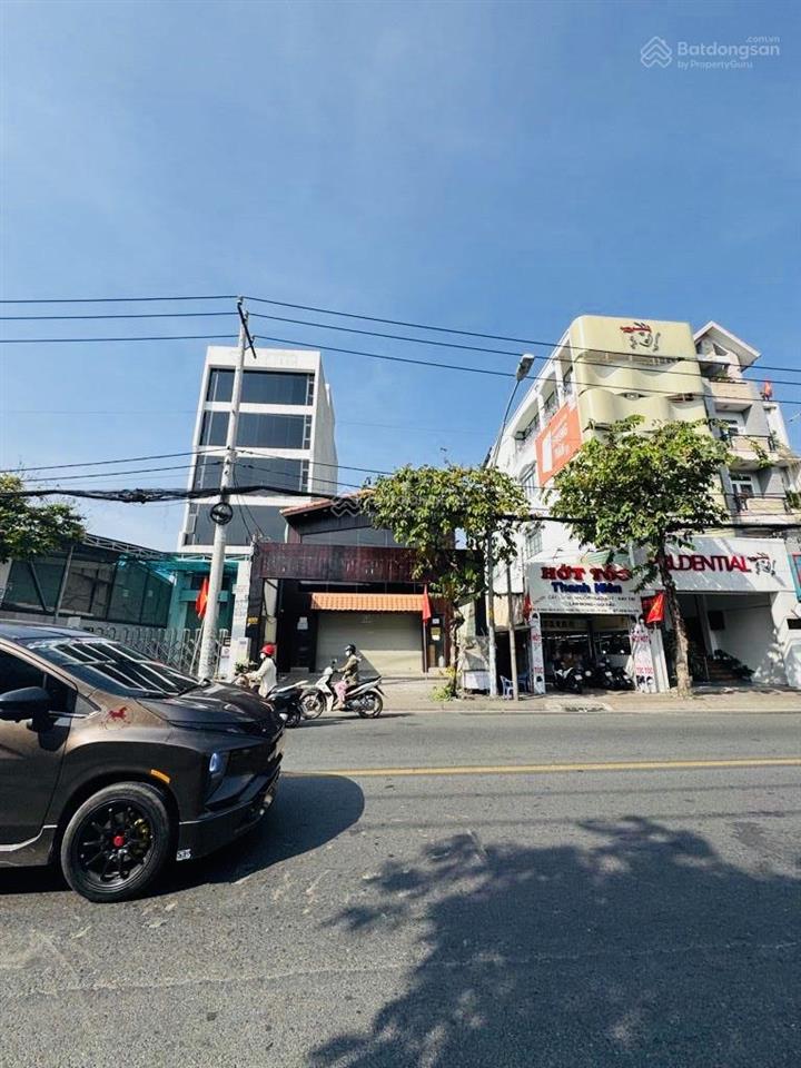 Chdv 3 tầng gồm 7 phòng đang khai thác dòng tiền 25tr/ th, ngang 7m hxh tới cửa sát mt đặng văn bi