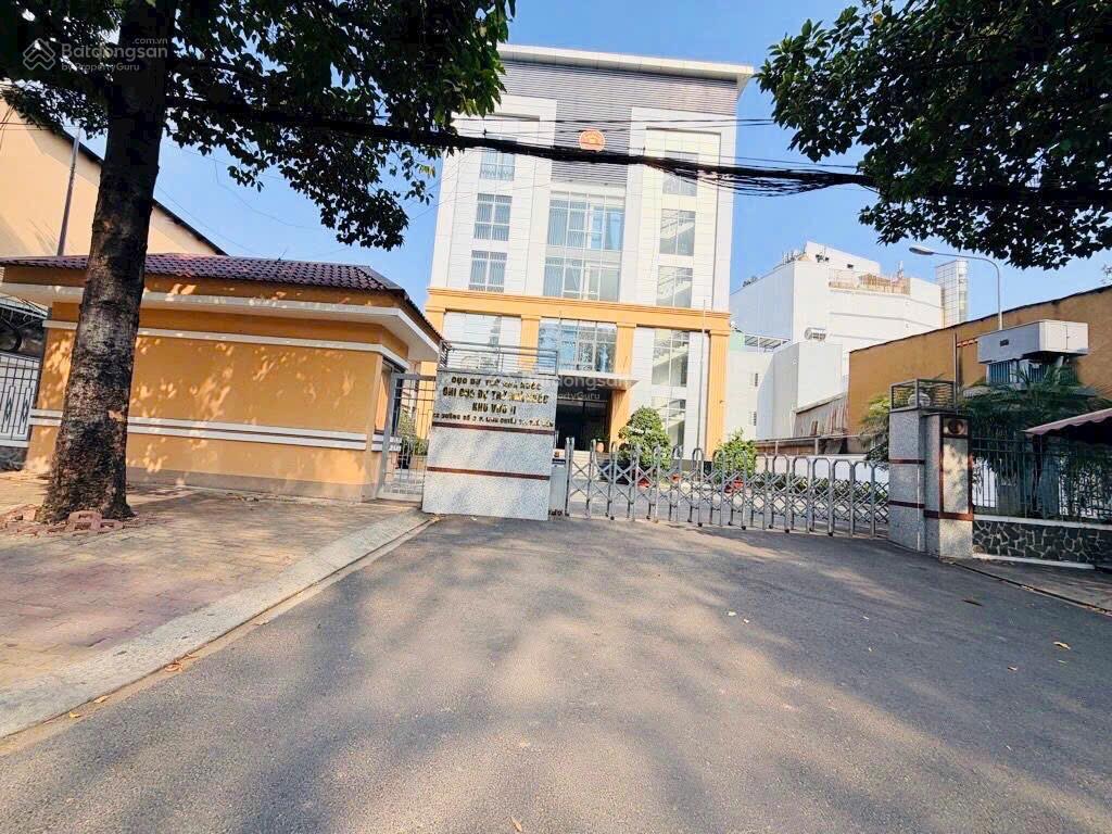 Khu hiếm nhà bán đường xh tránh cạnh chi cục thuế, đối diện nvh thiếu nhi 54m2 ngang 6m xd cao tầng