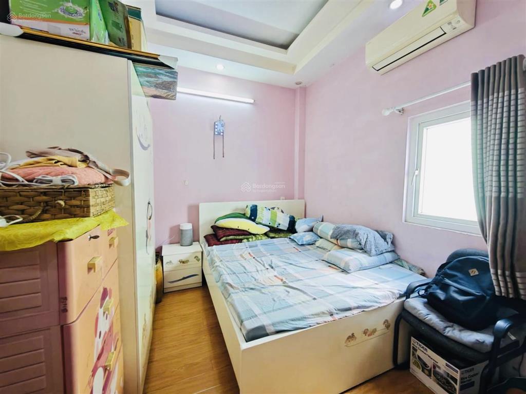 Khu ít nhà bán cạnh học viện tư pháp gần chợ thủ đức, 69m2 3 tầng tặng nội thất chỉ 5.5 còn tỷ tl
