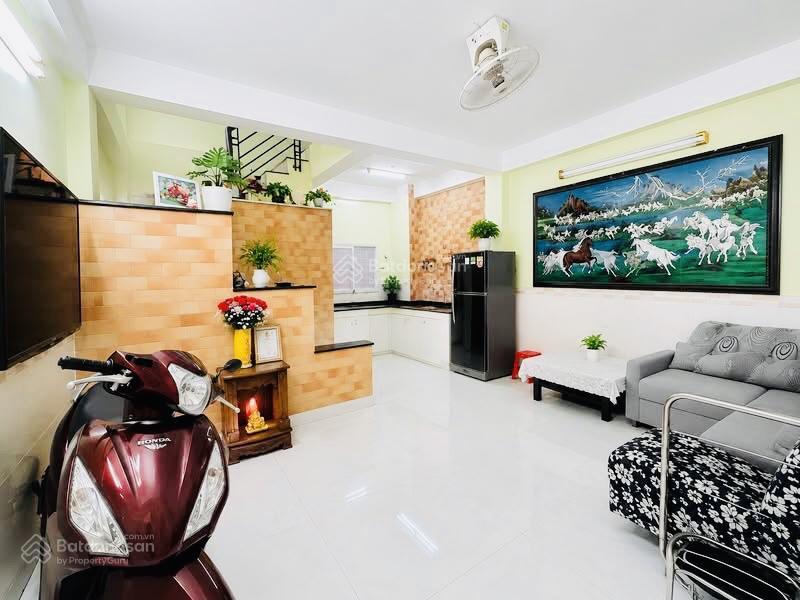 Nhà 3 tầng 56m2 một trục kha vạn cân chợ thủ đức, tương lai vành đai 2 rạng ngời chỉ 5.35 tỷ tl