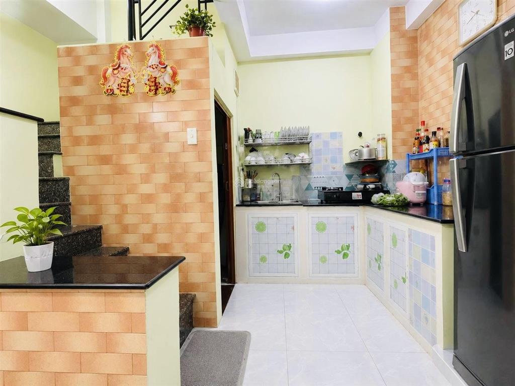 Nhà 3 tầng 56m2 một trục kha vạn cân chợ thủ đức, tương lai vành đai 2 rạng ngời chỉ 5.35 tỷ tl