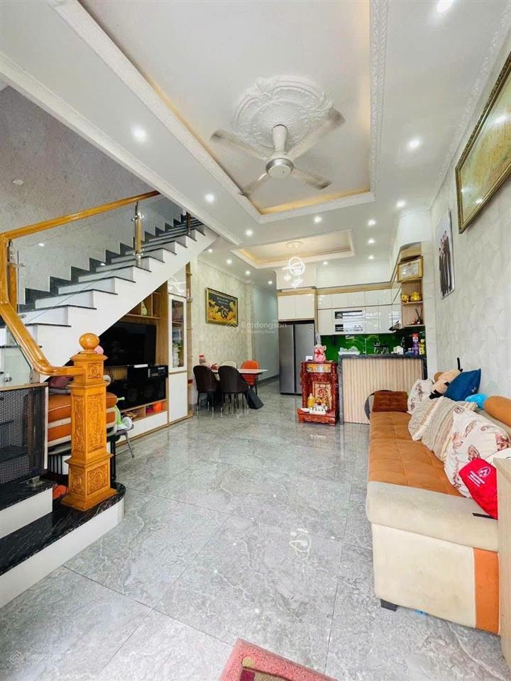 Nhà trệt lầu kiên cố dành cho vợ chồng trẻ, 62.5m2 gần phạm văn đồng hxh tới cửa chỉ 4.75 tỷ tl