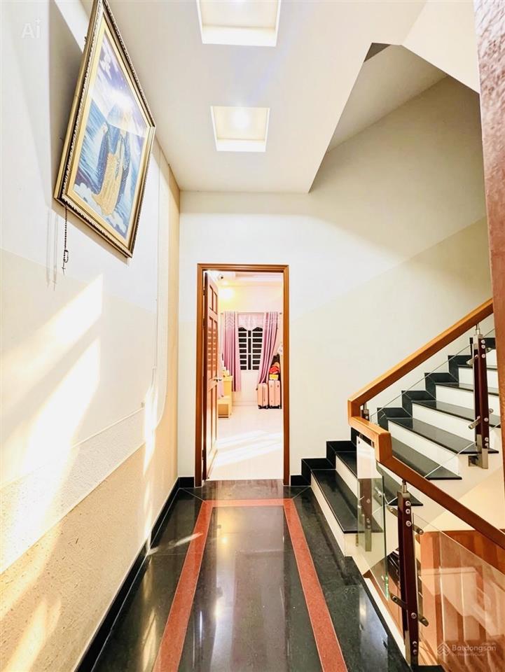 Cạnh đường vành đai 2 tương lai rạng ngời, 70m2 3 tầng kiên cố cho thuê 10tr/tháng chỉ 5.95 tỷ tl