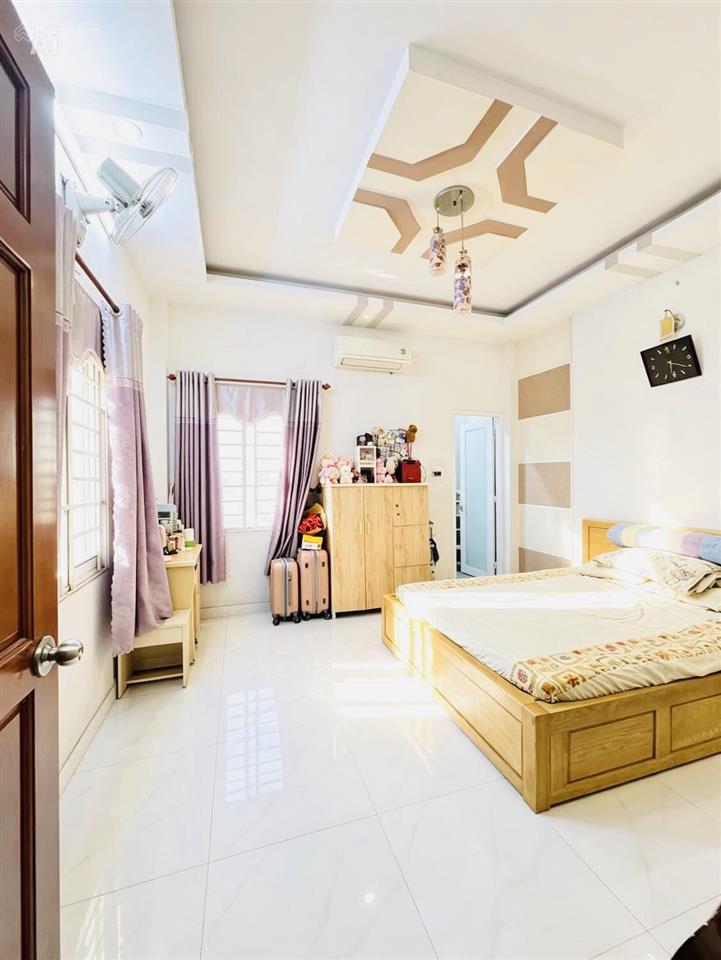 Cạnh đường vành đai 2 tương lai rạng ngời, 70m2 3 tầng kiên cố cho thuê 10tr/tháng chỉ 5.95 tỷ tl