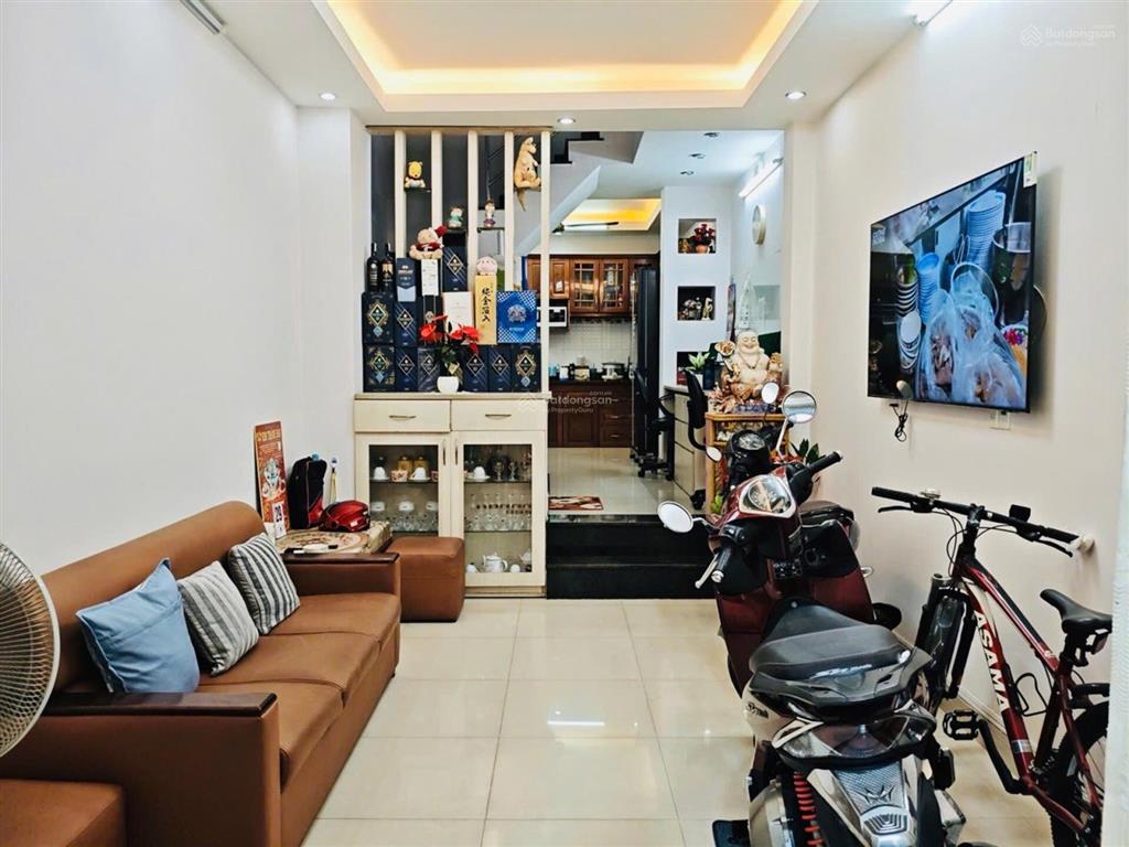 Nhà 4 tầng 36m2 hoàn công 120m2 sàn, võ văn ngân cạnh giáo xứ chợ thủ đức tặng nội thất 4.55 tỷ tl