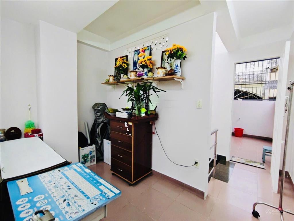 Nhà 4 tầng 36m2 hoàn công 120m2 sàn, võ văn ngân cạnh giáo xứ chợ thủ đức tặng nội thất 4.55 tỷ tl