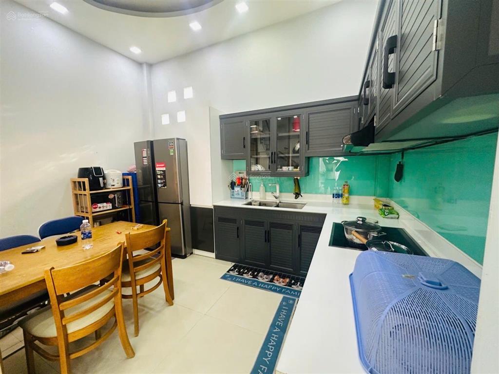 Cạnh chung cư 4s sát phạm văn đồng vành đai 2, 76m2 ngang 6m 2 tầng xh ngủ trong nhà chỉ 5.5 tỷ tl