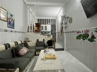 Căn góc 2 mt 3 tầng 50m2 gần chợ thủ đức vành đai 2 không ngập, cho thuê 9tr/tháng chỉ 4,6 tỷ tl