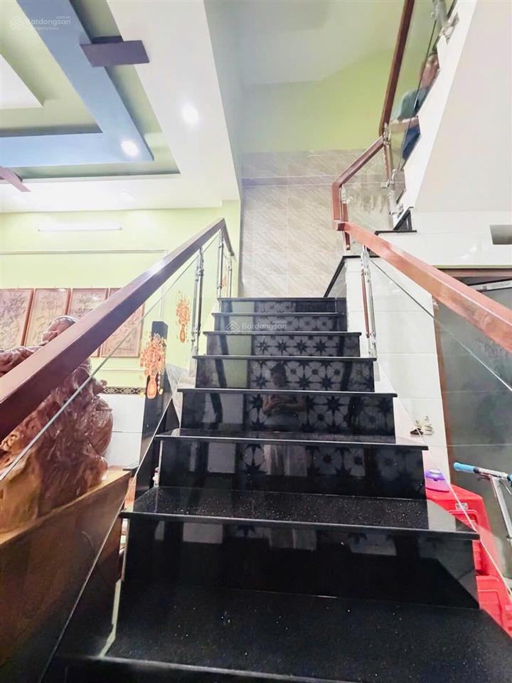 Bán nhà gần phạm văn đồng và kha vạn cân cạnh cao đẳng vinatex 68m2 trệt lầu kiên cố chỉ 5,45 tỷ tl