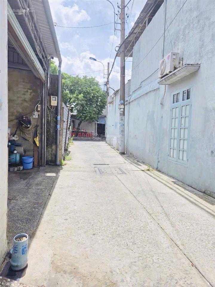 Đất mặt tiền đường xe hơi thông hai đầu phạm văn đồng, 77m2 ngang 4.62m xd cao tầng chỉ 3.55 tỷ tl