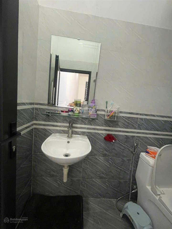 Cho thuê cả nhà ở phố cự lộc, thanh xuân
