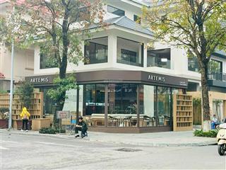 Cho thuê nhà mặt phố nguyễn du = 230m² x 2 tầng, mặt tiền 20m  vị trí đẹp, mặt tiền cực rộng