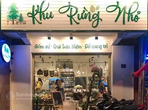 Cho thuê nhà mặt phố hàng chiếu  diện tích 153m2, mặt tiền 7,85m  vị trí đẹp phố cổ