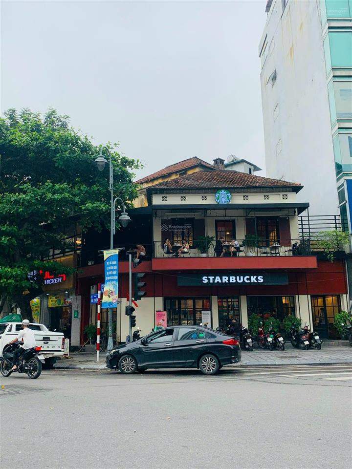 Cho thuê mặt bằng phố lê phụng hiểu  diện tích 234m²,mặt tiền 13m  vị trí đẹp trung tâm hoàn kiếm