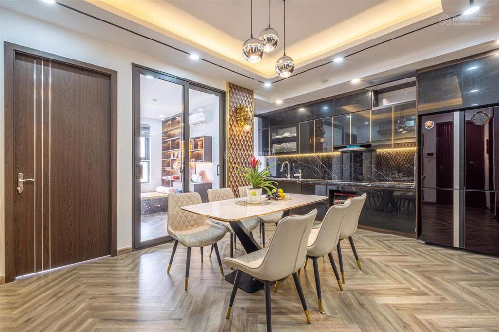 Cắt lỗ 1 tỷ bán nhanh nhà mới 6 tầng thang máy đầy đủ đồ ô tô 5 tạ qua nhà tại định công