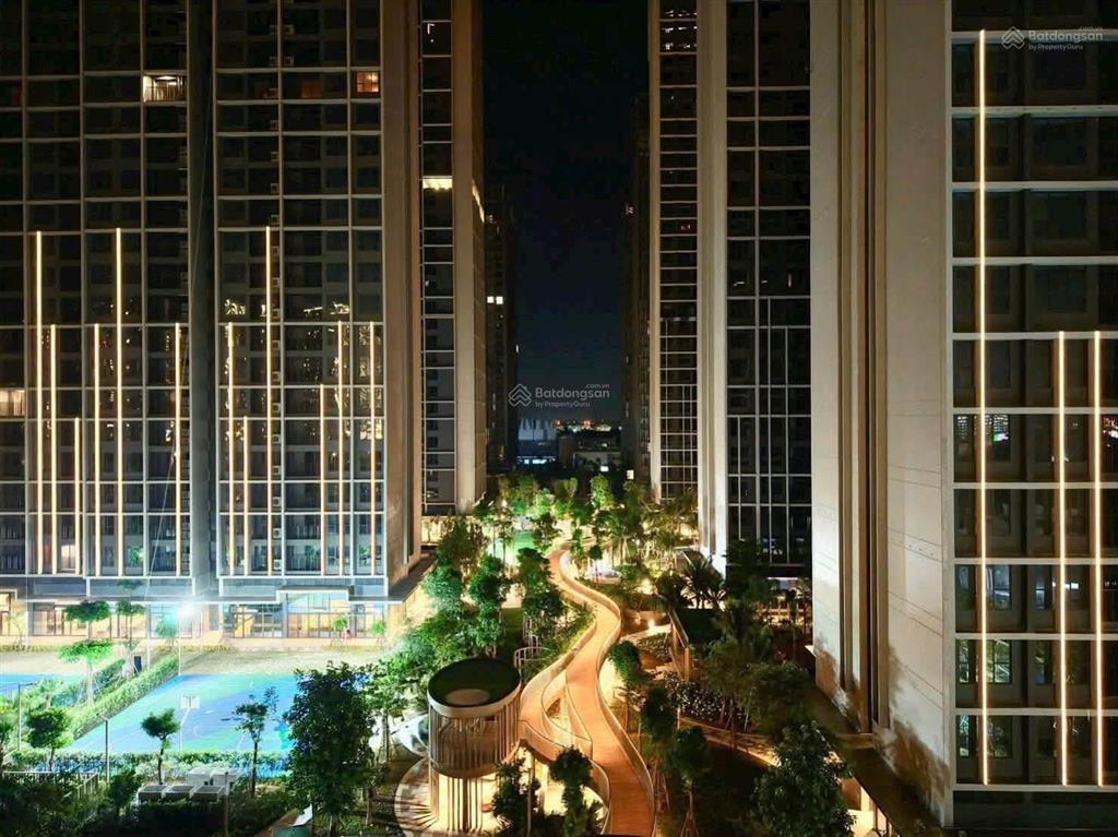 Bán căn góc 2 ngủ chung cư lumi hà nội diện tích 62m2 ban công đông nam view bể bơi chỉ 4,7 tỷ