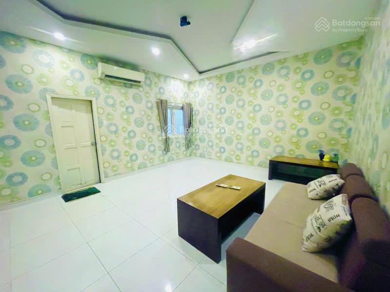 Nhà mtkd 5 lầu ngang 5.5m 176m2 ngay vincom nguyễn xí bình thạnh kd dòng tiền 34.9 tỷ. 0902 675 ***