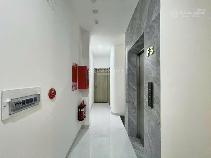 Bán chdv 6 tầng mới 100% 17pn ngang 6m 108m2 ngay chợ phạm văn bạch tn 100tr chỉ 21.9 tỷ 0902 675 ***