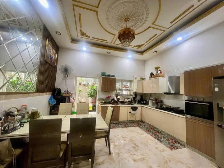 Nhà mặt tiền Cityland Phan Văn Trị 100m2 4 tầng mái Thái ngang 5m KD tốt có T.máy 24.5 tỷ.