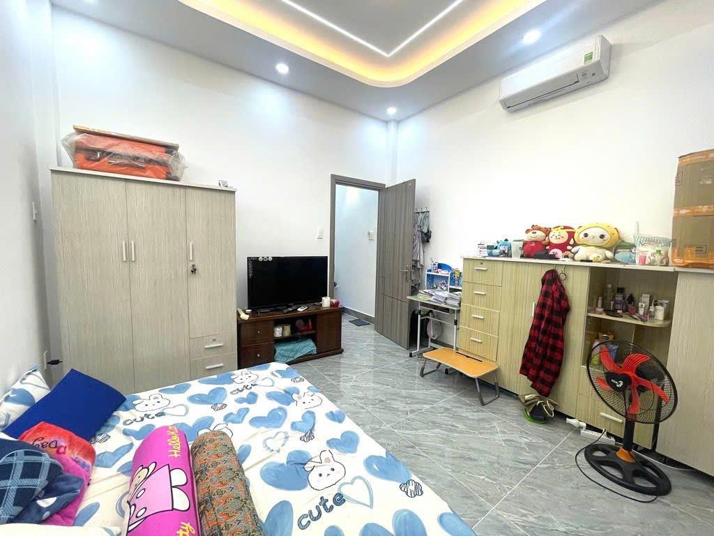 Bán nhà hẻm 331 Phan Huy Ích 70m2 view gốc 4 tầng tiện làm CHDV với 12PN chỉ 13.5 tỷ