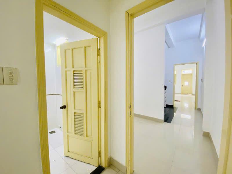 CHDV 4 lầu ngay hẻm 679 Quang Trung chợ HTT 92m2 với 13PN ở +KD dòng tiền chỉ 12.95 tỷ.