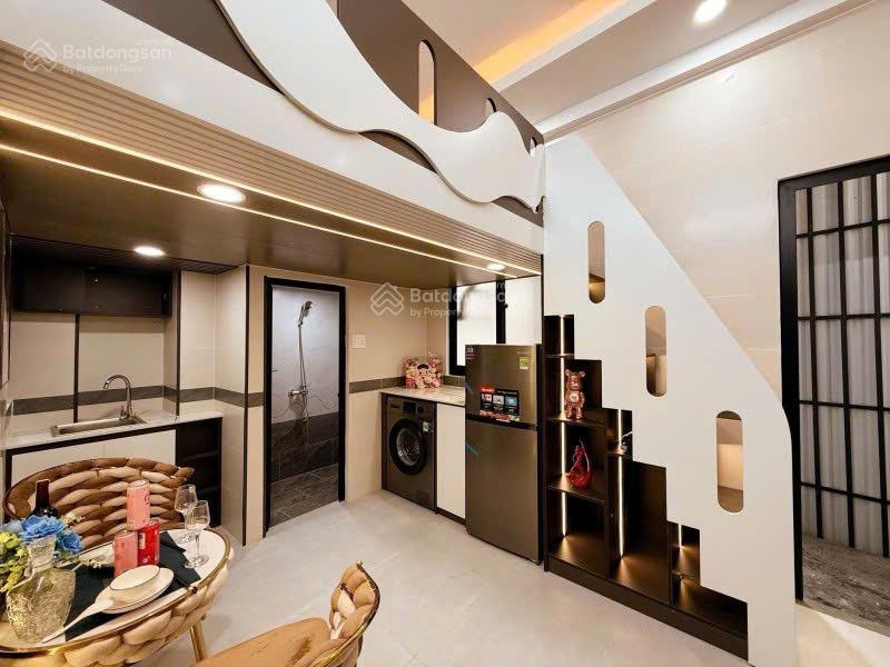 Bán chdv 4 tầng mới hxh nguyễn văn trỗi ngang 5.5m 90m2 12pn tn 90tr tt phú nhuận 18.5 tỷ.