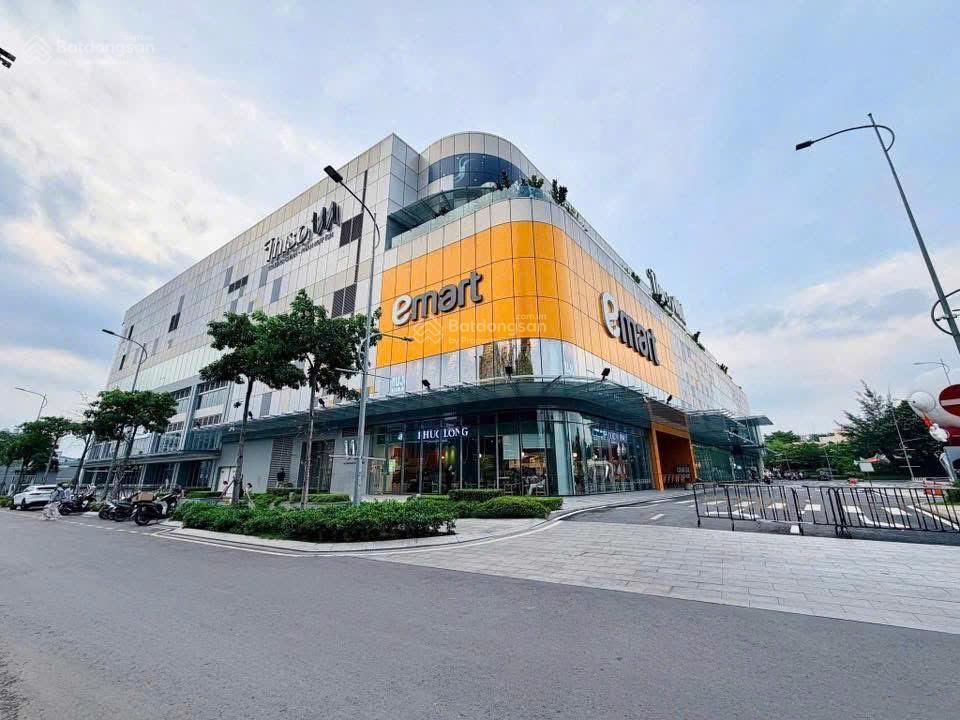 Ngộp bank chỉ 10 tỷ xíu có nhà 5 tầng hxh 1 trục quang trung 88m² có t.máy gần emart 2. 0902 675 ***
