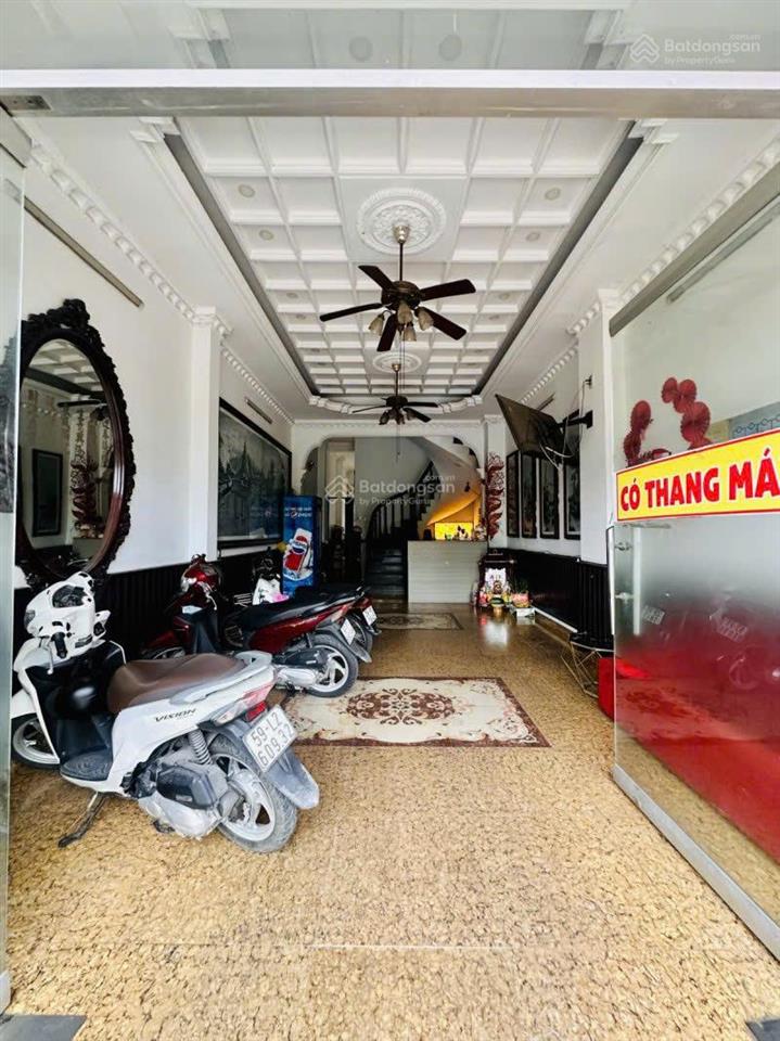 Bán khách sạn 2 mặt tiền hà huy giáp 5 lầu 16p ngang 4.5m 90m2 giáp gò vấp nhỉnh 15 tỷ. 0902 675 ***