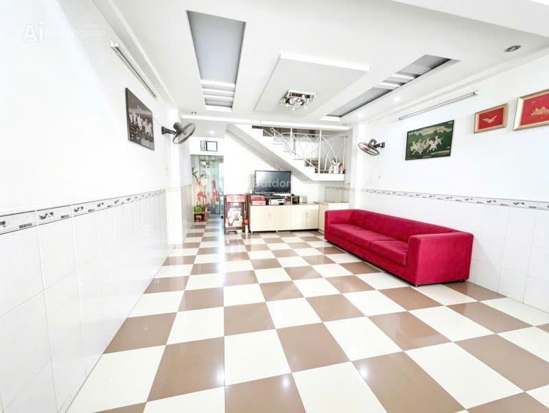 Chỉ 15.8 tỷ có mtkd đường 30m phạm văn chiêu 120m2 ngang 4.4m 4 lầu kd đỉnh ngay chợ tđ. 0902 675 ***