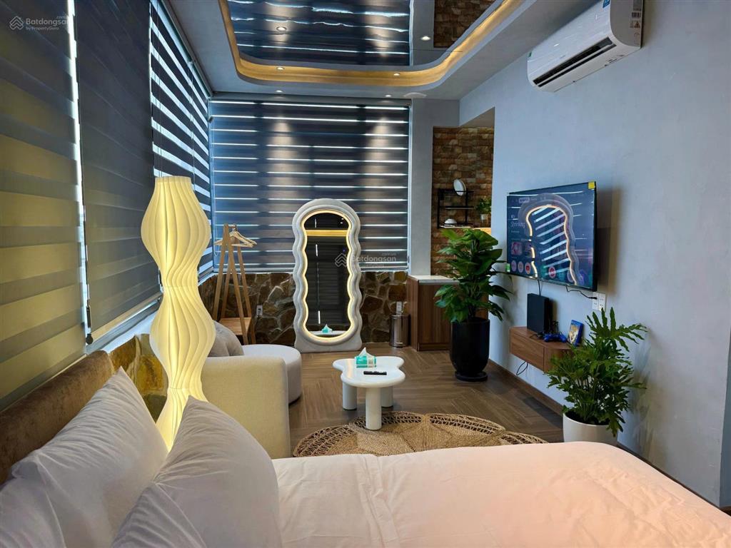 Căn hộ 15 phòng homestay hẻm 8m trường chinh ngang 7m 5l 105m2 tn 105tr gần metro 21.5 tỷ.