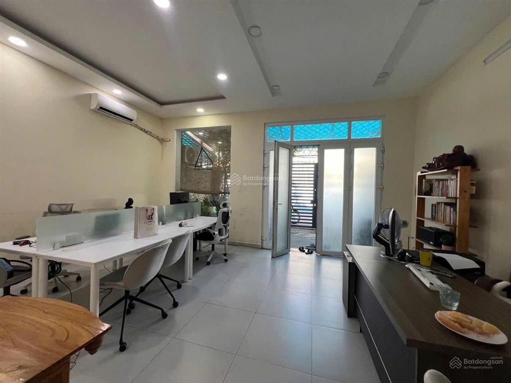 Bán nhà hiếm 496 dương quảng hàm ngang 6m 97m2 đang cho thuê tiện xây mới nhỉnh 12 tỷ. 0902 675 ***