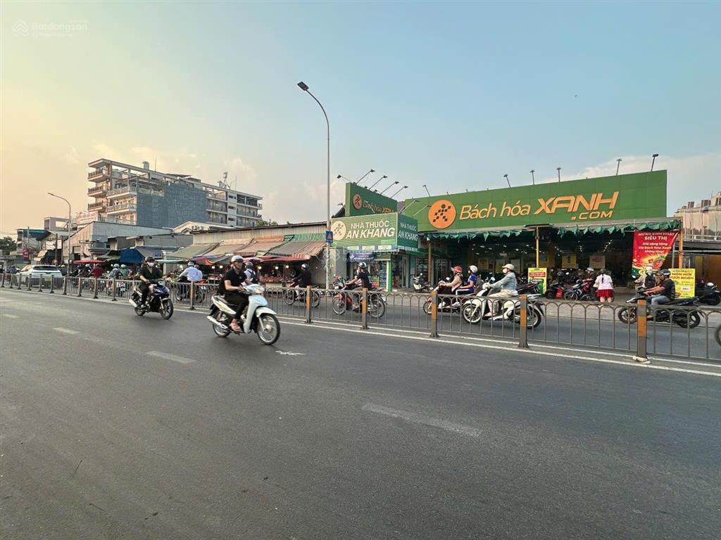 Giảm mạnh 3 tỷ có mtkd lê đức thọ ngang 5.2m 124m2 4 lầu btct ngay chợ đầu mối 17 tỷ hơn.0902 675 ***