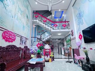 Bán nhà đẹp 4 tầng mtkd nguyễn văn công ngang 4.5m 77m2 vài phút tới sân bay chỉ 11.5 tỷ.