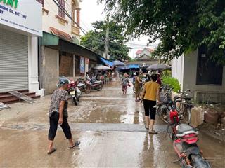 Chủ cần tiền bán lô trục chính bá khê  văn giang 57,1m tài chính chỉ 3x tỉ