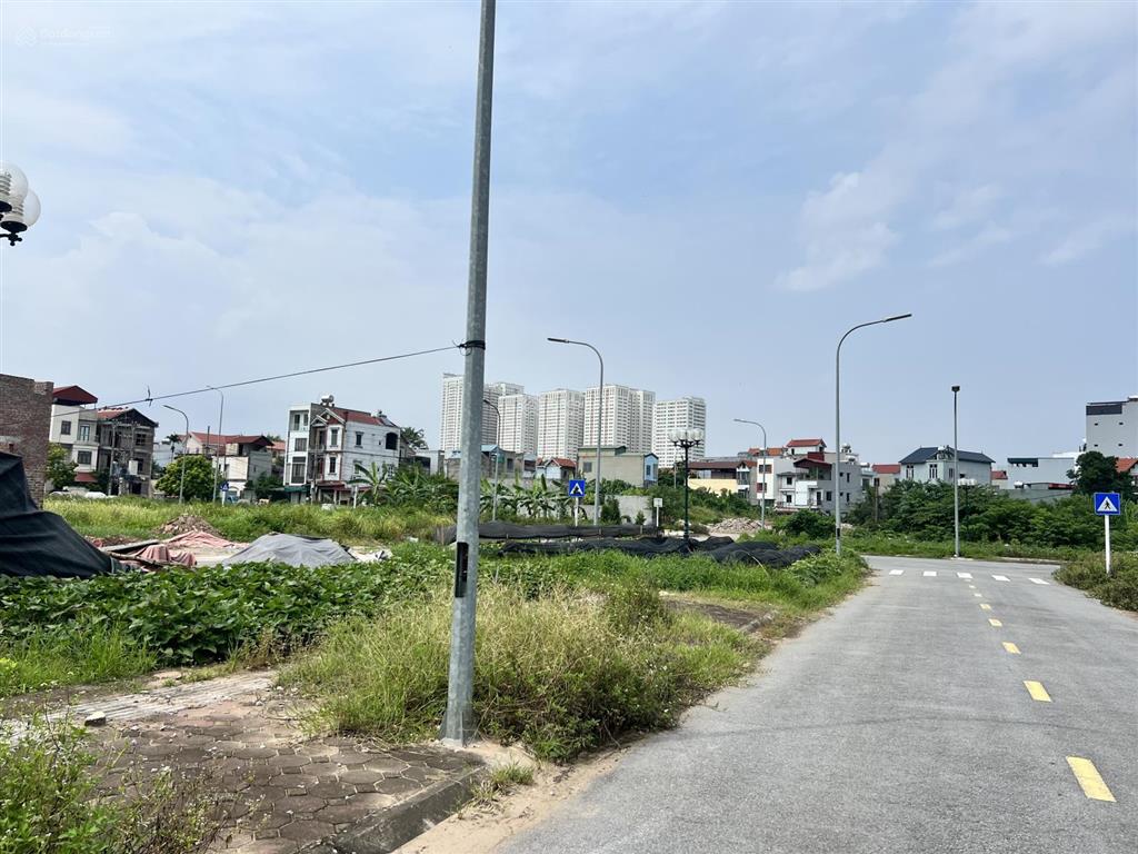 Bán gấp đất nền phân lô sát ngay vinhomes cổ loa, sát đường cầu tứ liên, gần ga tàu cao tốc cổ loa