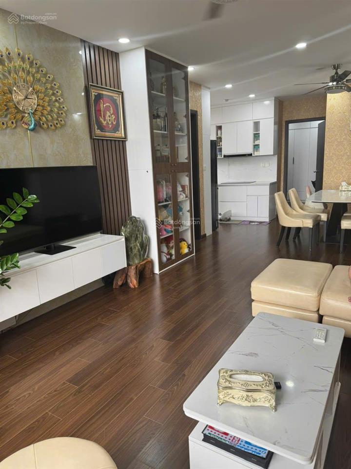 Cho thuê gấp căn hộ 3 ngủ tòa housinco 288 nguyễn xiển full đồ 16tr/tháng, call 0915 825 ***
