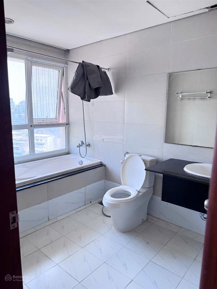Cho thuê chung cư 173 xuân thuỷ toà pico 110m2 3 ngủ đủ đồ giá 16 triệu/tháng vào luôn