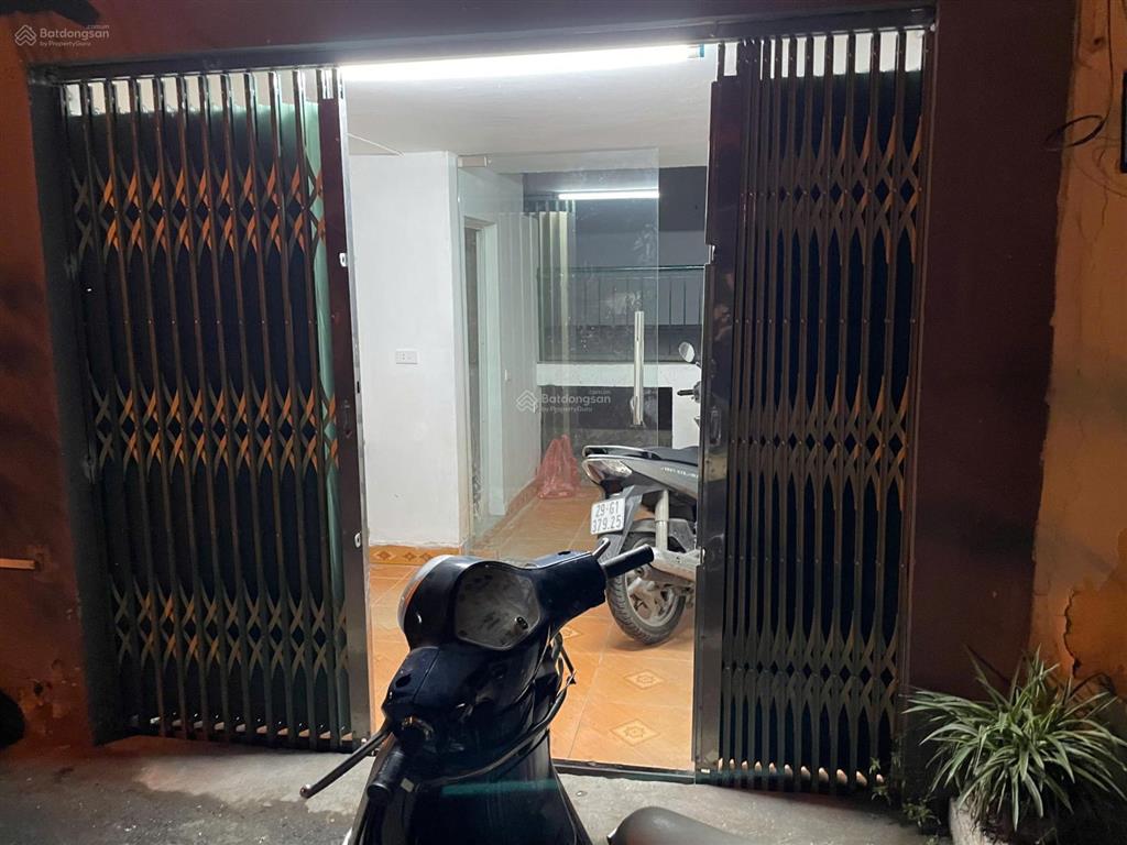 Bán nhà tập thể tầng 1 ngõ 477 nguyễn trãi thanh xuân