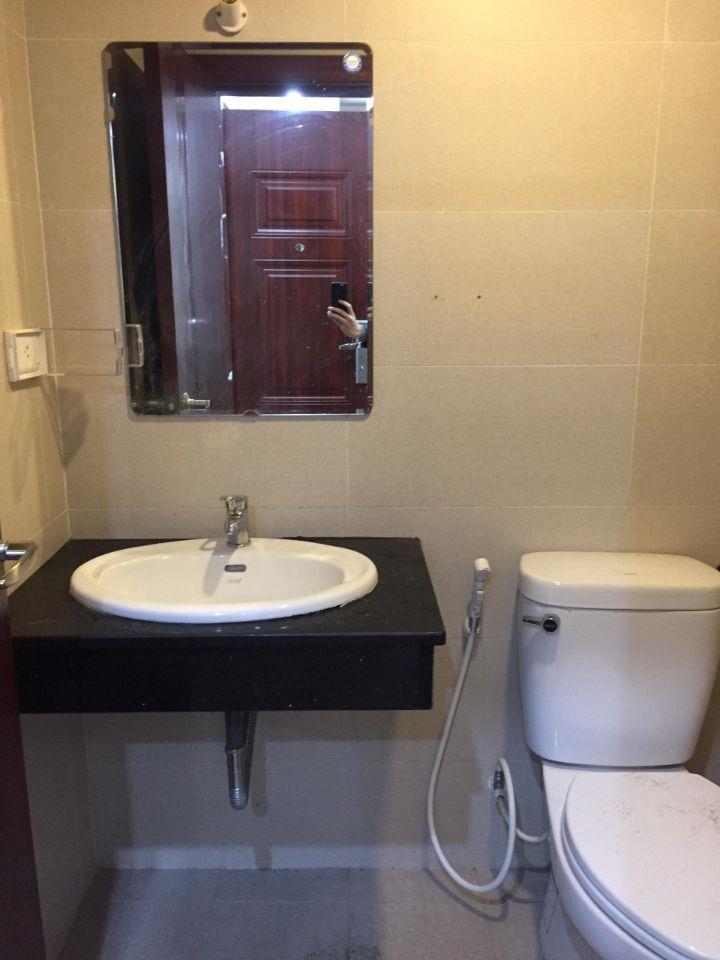 cho thuê chung cư 219 trung kính, 70m, 2 phòng ngủ, đủ đồ 14.5 triệu