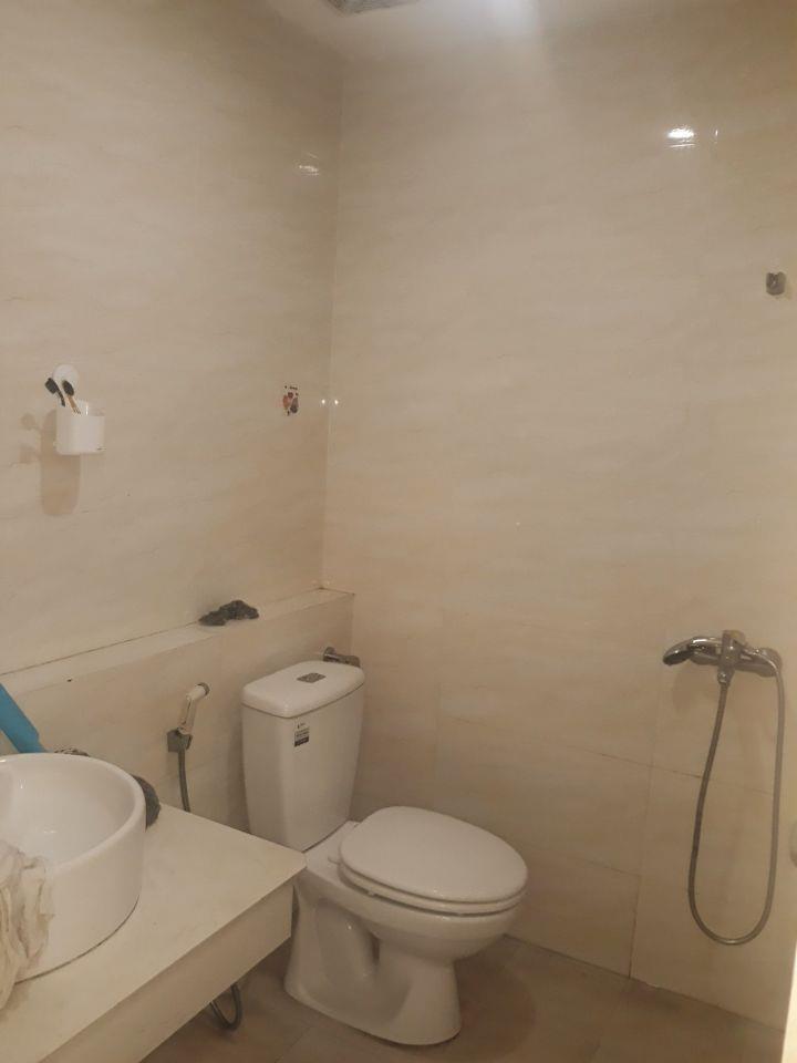 cho thuê chung cư Handireco 33 Lê Văn Lương, 70m, 2 phòng ngủ, 12 triệu/th