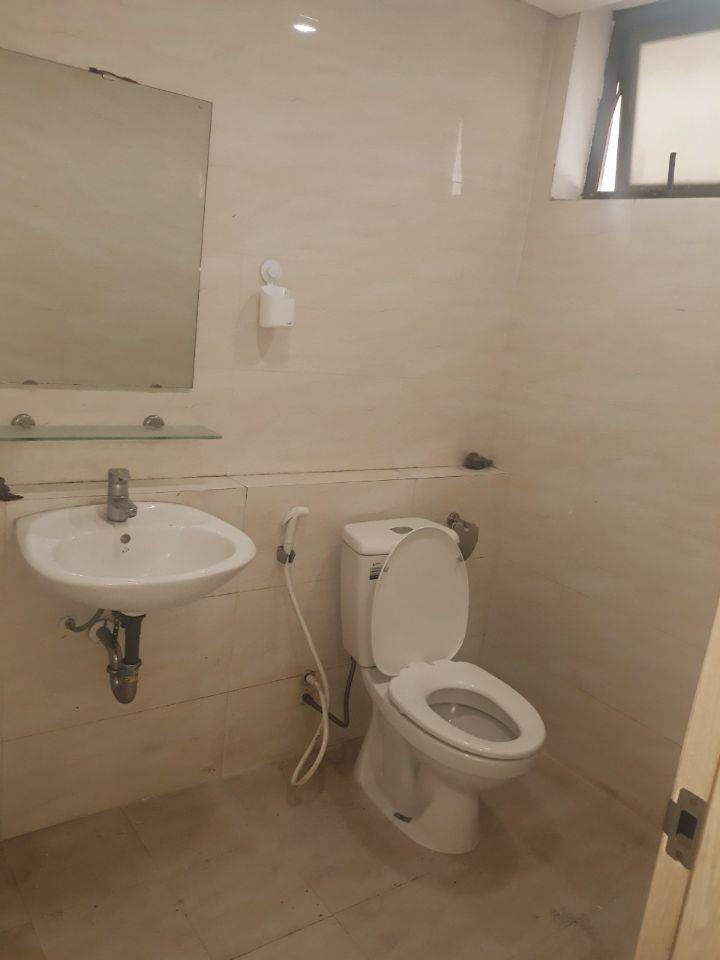 cho thuê chung cư Handireco 33 Lê Văn Lương, 70m, 2 phòng ngủ, 12 triệu/th