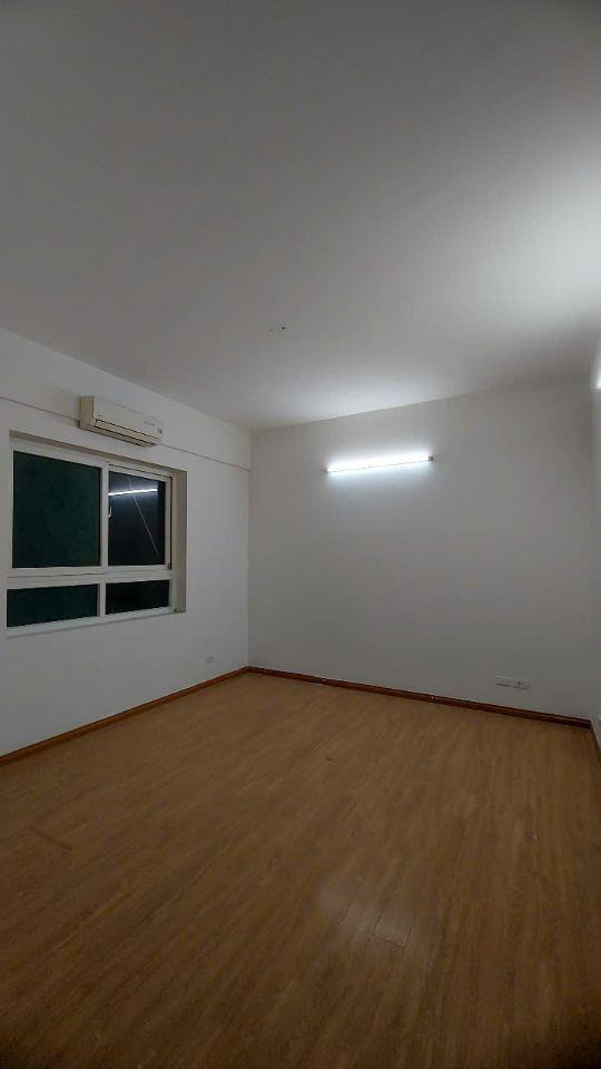 cho thuê chung cư CT3A Mễ Trì Thượng, 130m, 3PN 3VS đồ cơ bản 12 triệu/tháng