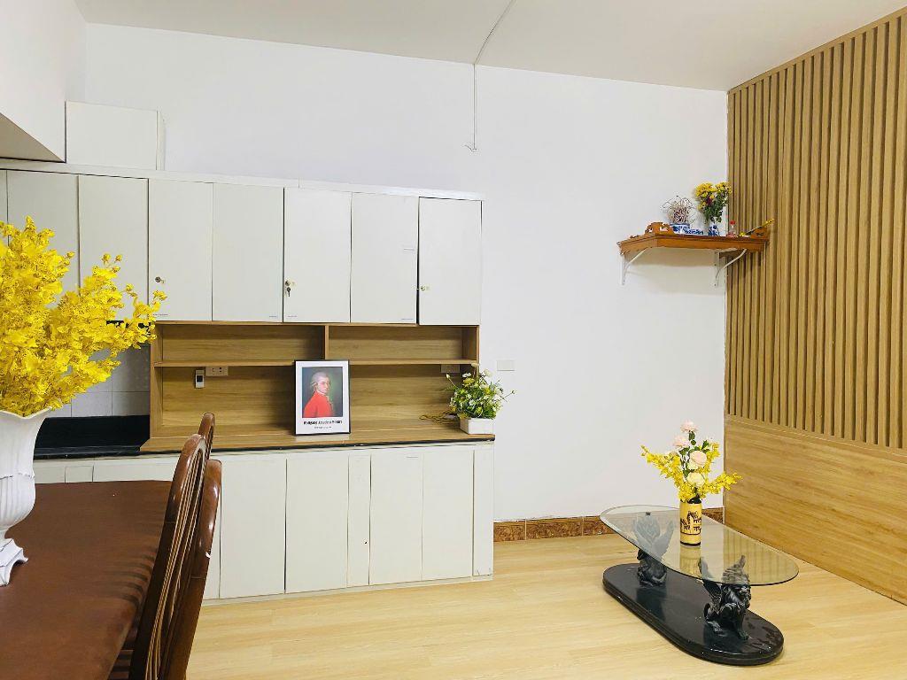 cho thuê chung cư Licogi 13 Khuất Duy Tiến, 3 PN đồ cơ bản 12.5 triệu/th